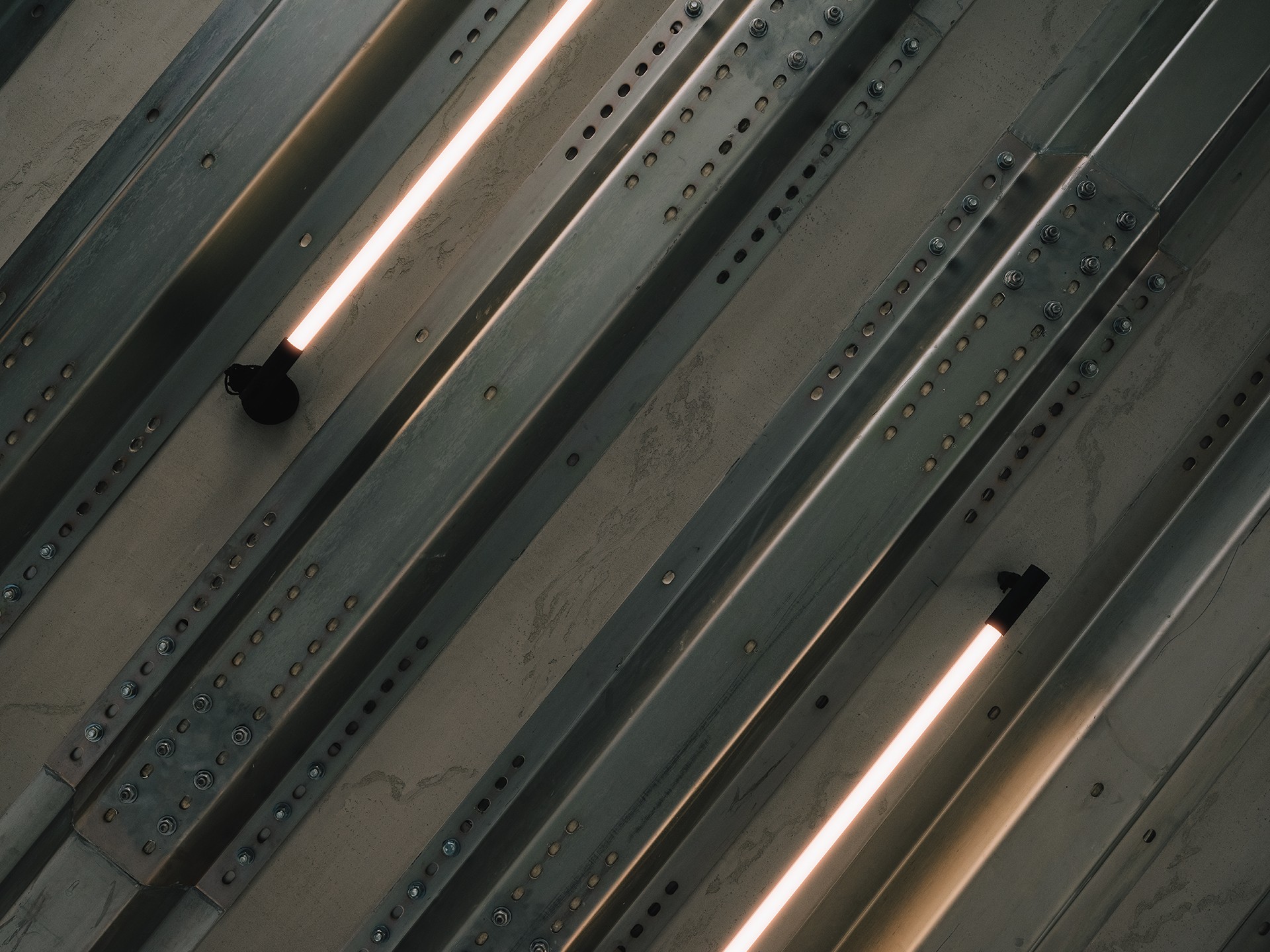 Minimal_Studio-Metal_Heaven-00