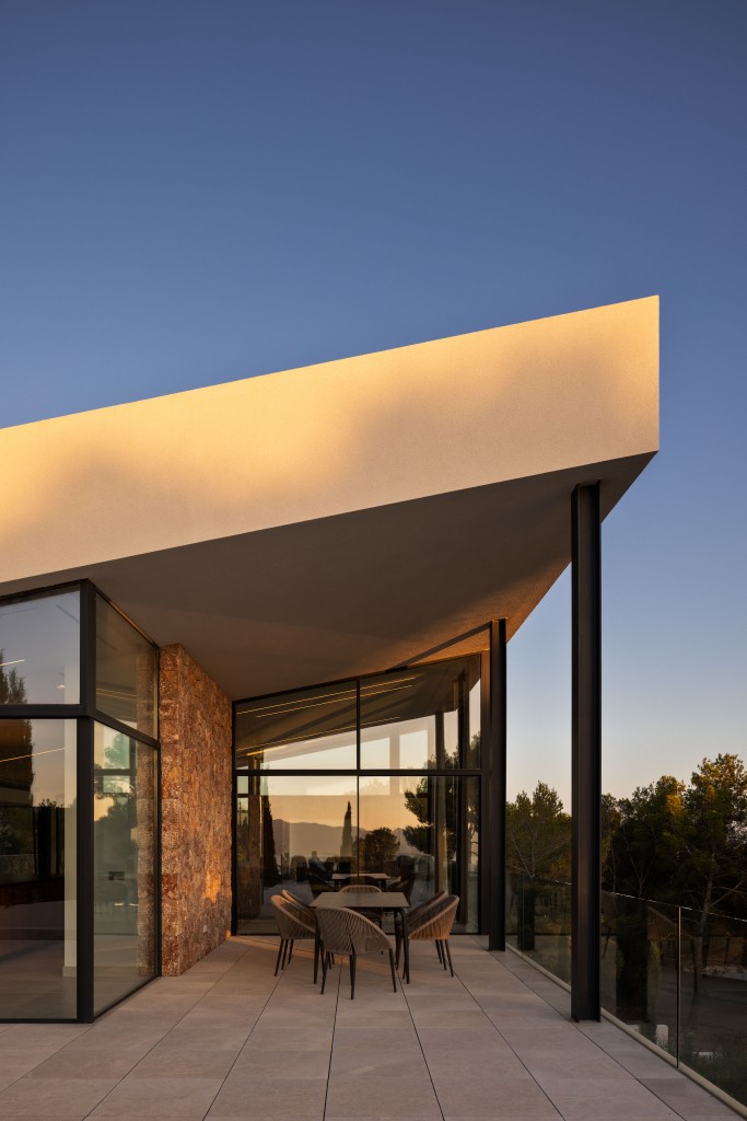 Minimal_Studio-Oblique_House-13