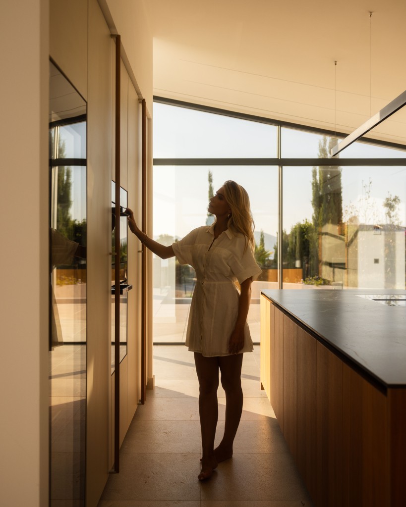 Minimal_Studio-Oblique_House-18