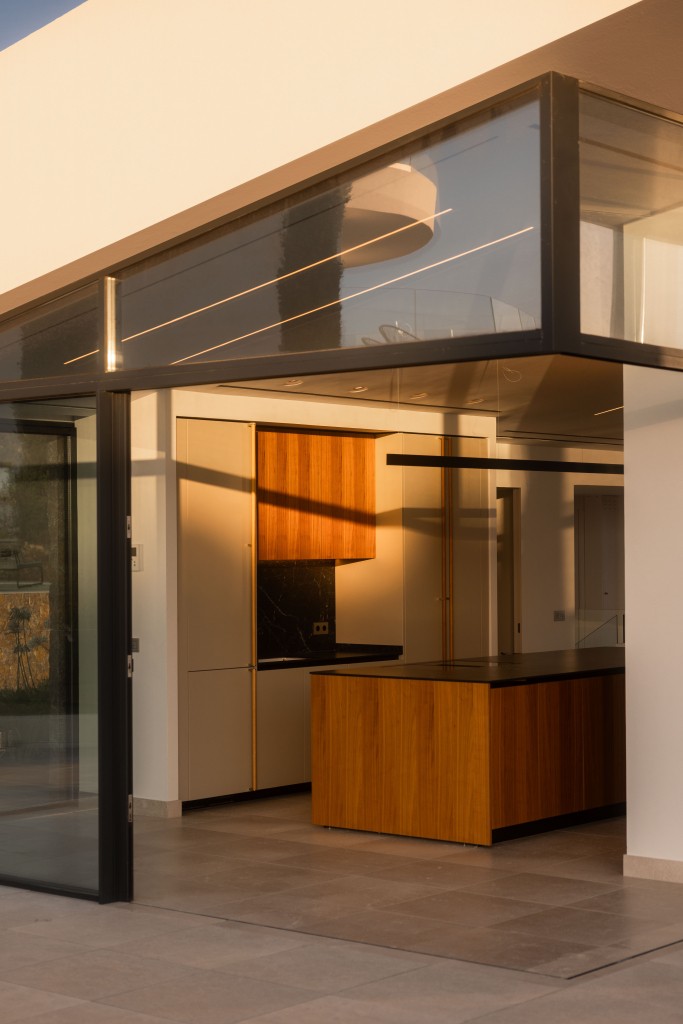 Minimal_Studio-Oblique_House-21