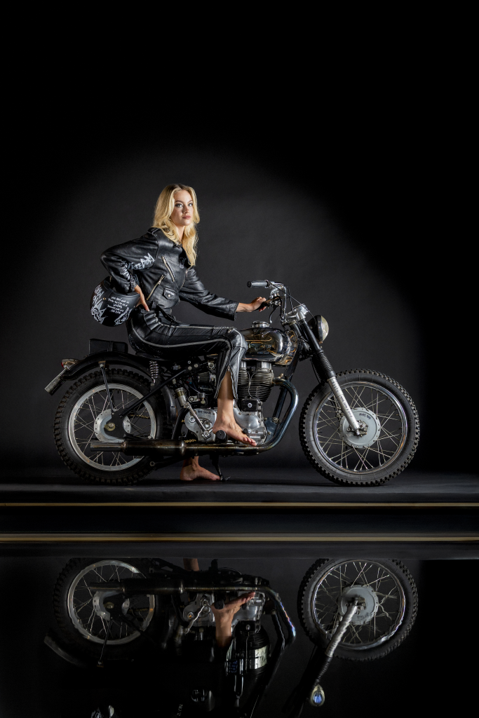 Minimal_Studio-Bullet_Chrome-1