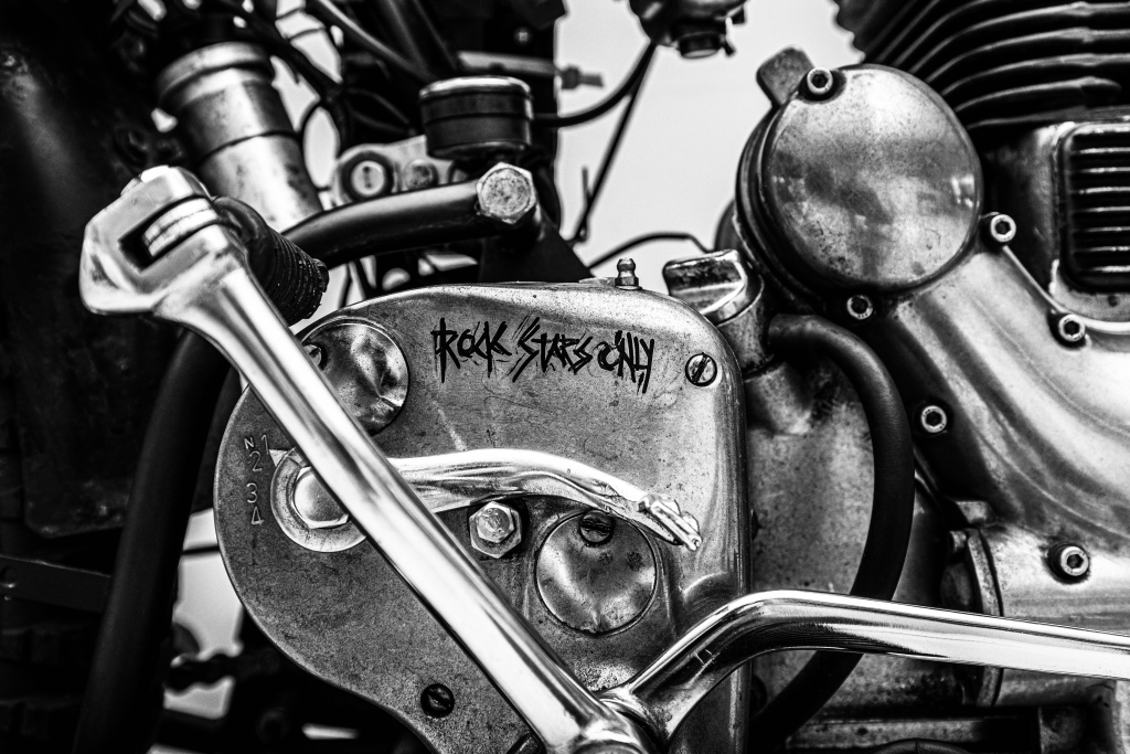 Minimal_Studio-Bullet_Chrome-14