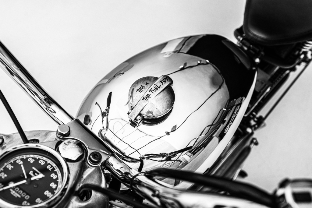 Minimal_Studio-Bullet_Chrome-22