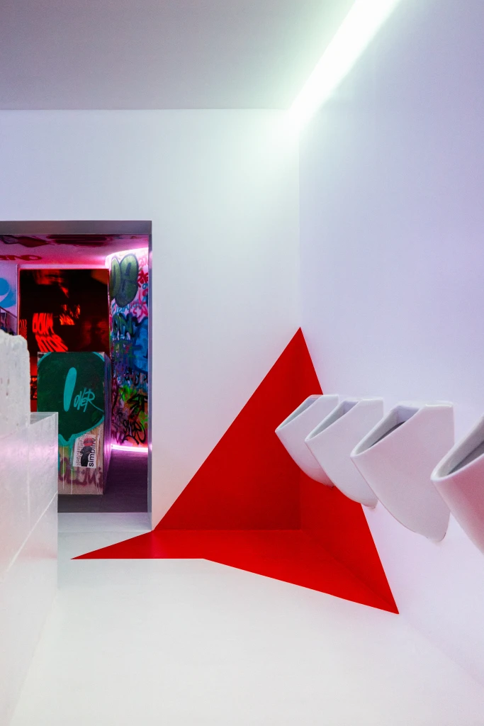 Overclub | Minimal Studio